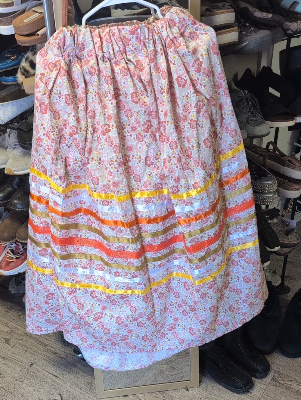 Native American Ribbonster Skirt Size Large Extra Large.